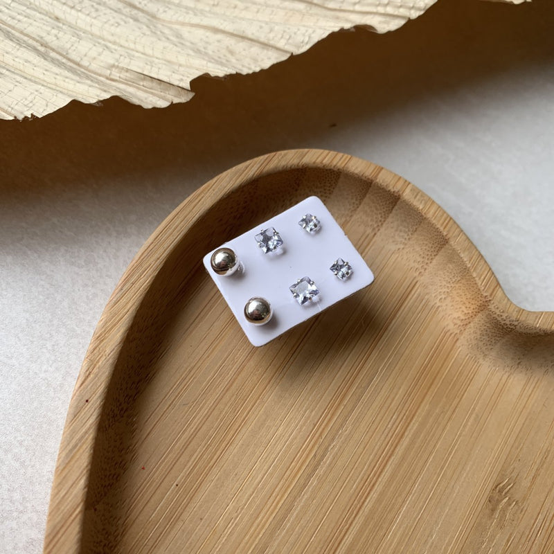 Brinco Trio Carre Lilás – Elegância e Brilho em Cada Detalhe